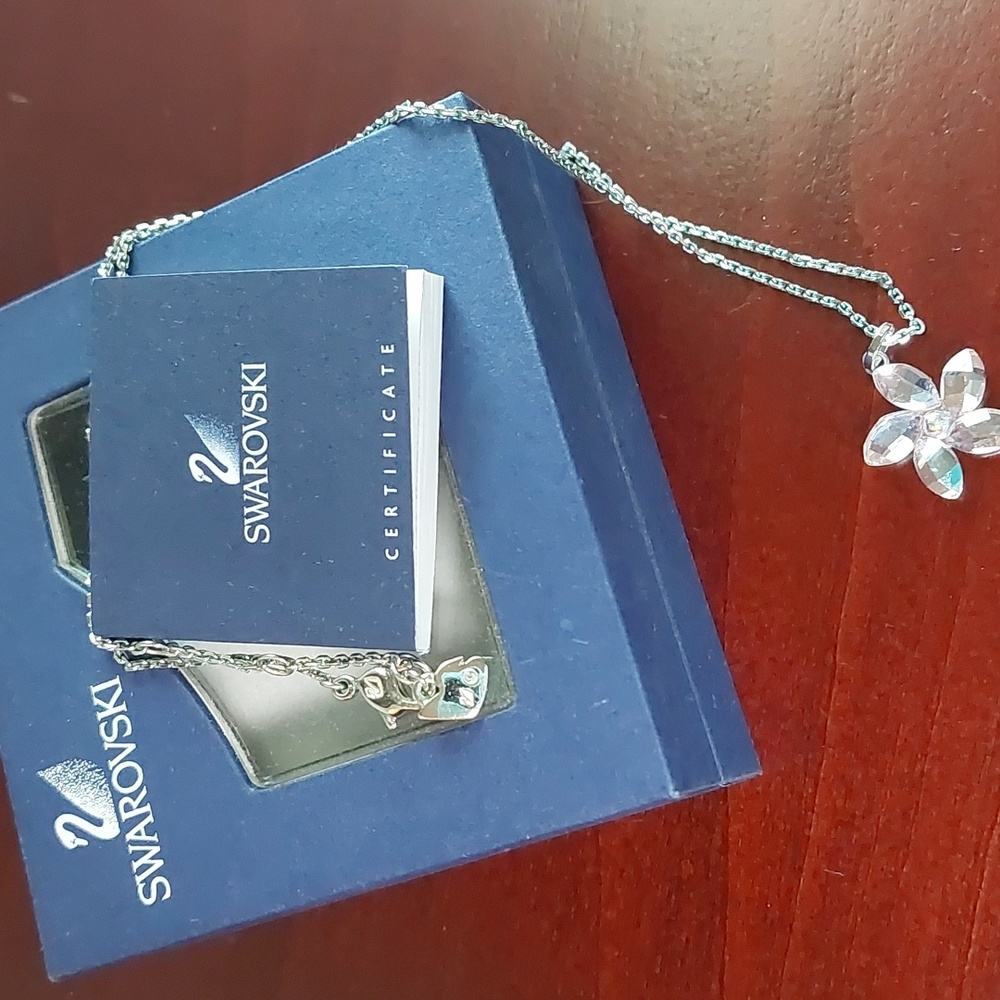 Swarovski Flower Necklace